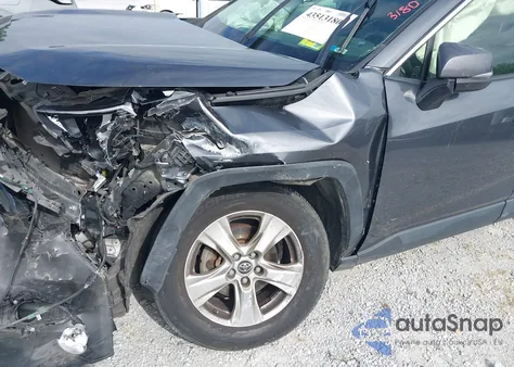 2019 Toyota Rav4 Xle from USA, damaged, VIN JTMP1RFV0KD513974